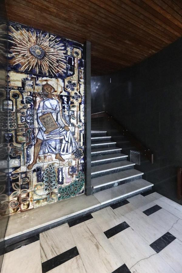Flh Porto Spacious Apartment With Balcony Eksteriør bilde