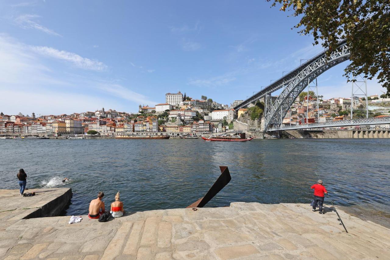 Flh Porto Spacious Apartment With Balcony Eksteriør bilde