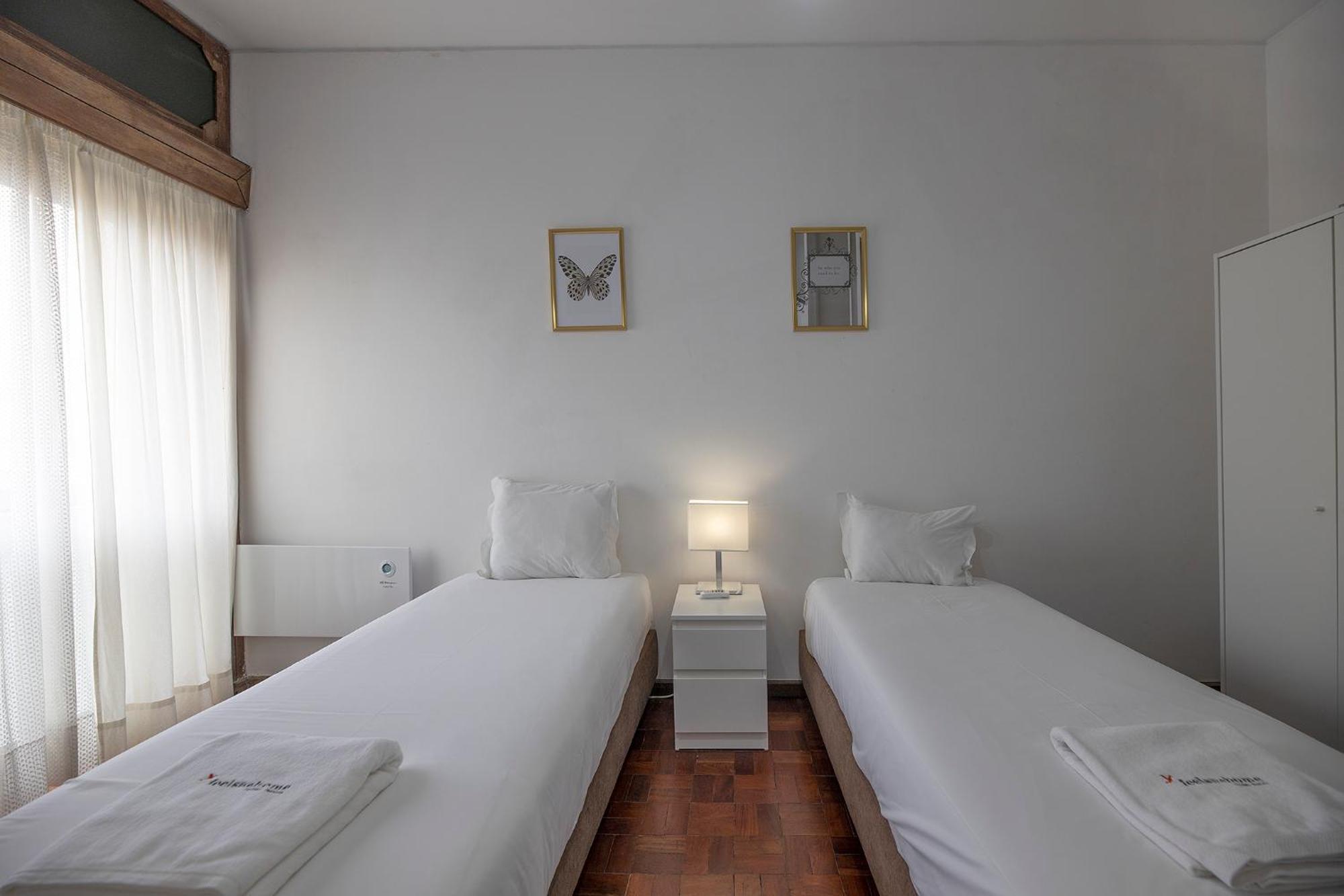 Flh Porto Spacious Apartment With Balcony Eksteriør bilde